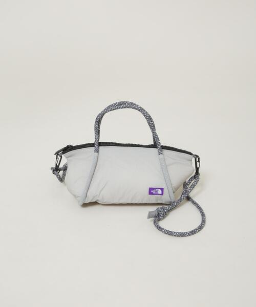 THE NORTH FACE PURPLE LABEL(ザ ノースフェイス パープルレーベル)の「THE NORTH FACE PURPLE LABEL/Stroll 2Way Demi Tote Bag(トートバッグ・レディース・ブラック/ライトベージュ・FREE)」の2枚目の写真