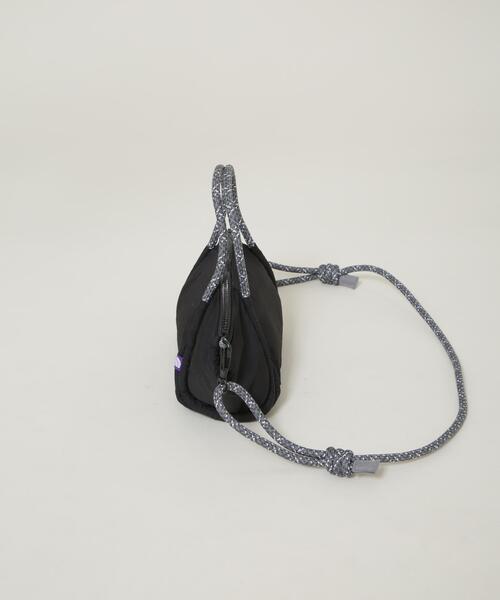 THE NORTH FACE PURPLE LABEL(ザ ノースフェイス パープルレーベル)の「THE NORTH FACE PURPLE LABEL/Stroll 2Way Demi Tote Bag(トートバッグ・レディース・ブラック/ライトベージュ・FREE)」の3枚目の写真