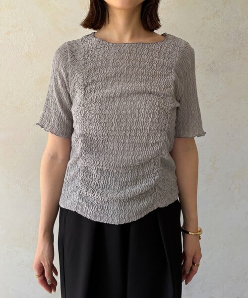 Thevon(ゼボン)の「ギャザージャガード半袖プルオーバー(Tシャツ/カットソー・レディース・グリーン系/グレー/アイボリー/ブラック・FREE)」の13枚目の写真