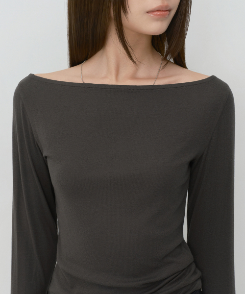 MUSINSA STANDARD WOMAN（ムシンサスタンダードウーマン）の「ウィメンズウールテンセルオフショルダー長袖Tシャツ[ガンメタル]（Tシャツ/カットソー・レディース・その他・SMALL/MEDIUM/X-SMALL/LARGE）」の4枚目の写真