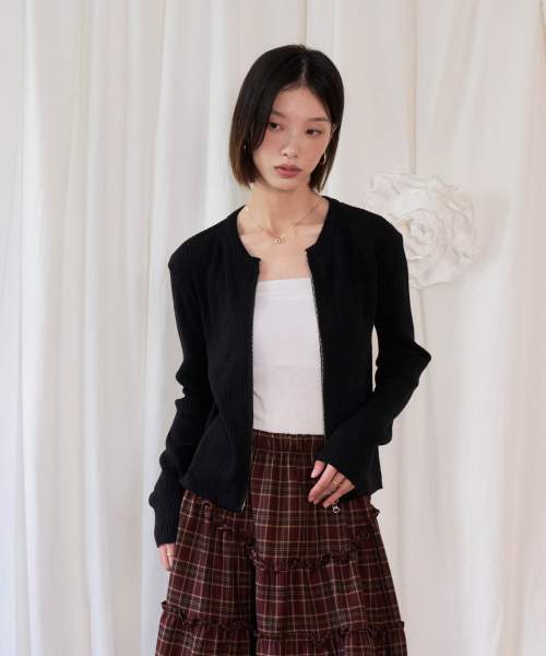 VLETI(ブレッティ)の「Ribbed Two-way zip up Cardigan (Black)(カーディガン/ボレロ・レディース・ブラック・FREE)」の2枚目の写真