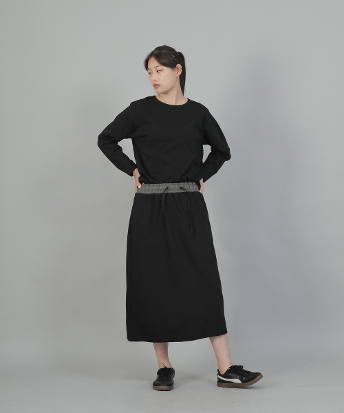 SAINTCREW(セントクルー)の「ミニマルソフトRネック長袖TシャツMMS-8A14ブラック(Tシャツ/カットソー・レディース・その他・FREE)」の9枚目の写真