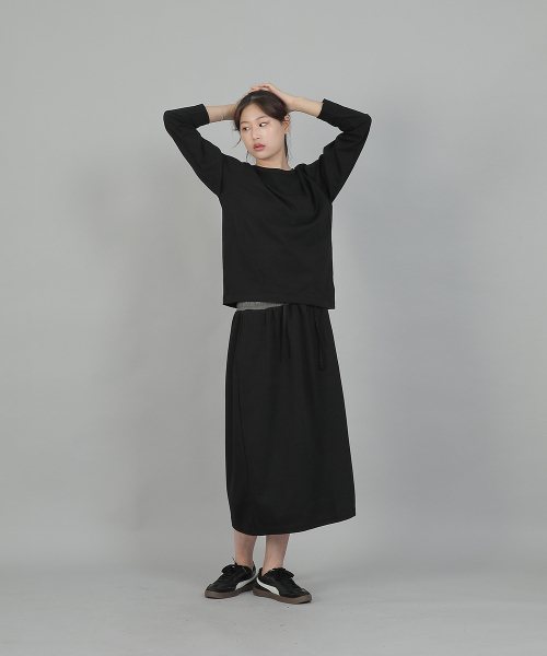 SAINTCREW(セントクルー)の「ミニマルソフトRネック長袖TシャツMMS-8A14ブラック(Tシャツ/カットソー・レディース・その他・FREE)」の10枚目の写真