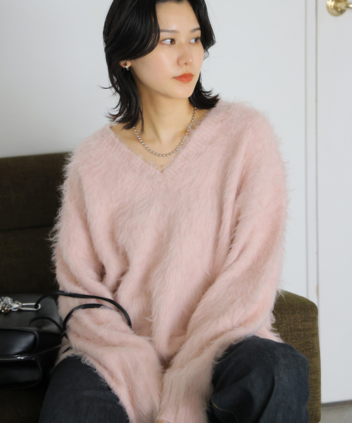 JOURNAL STANDARD(ジャーナルスタンダード)の「シャギーVネックプルオーバー(ニット/セーター・レディース・チャコールグレー/ピンク/アイボリー・FREE)」の3枚目の写真