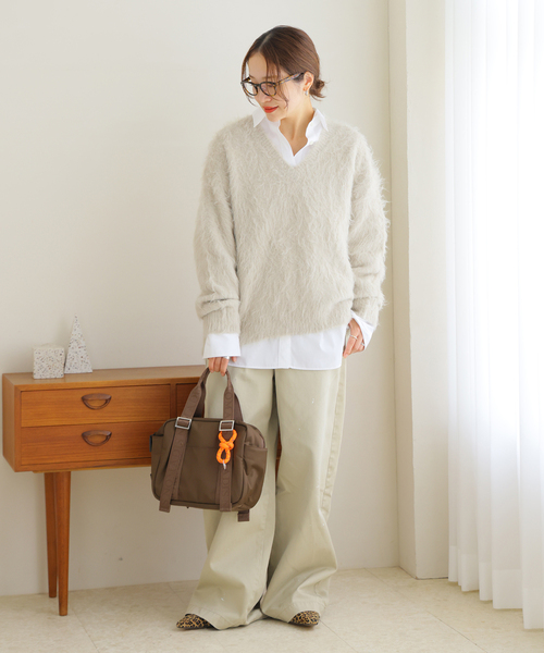 JOURNAL STANDARD(ジャーナルスタンダード)の「シャギーVネックプルオーバー(ニット/セーター・レディース・チャコールグレー/ピンク/アイボリー・FREE)」の14枚目の写真
