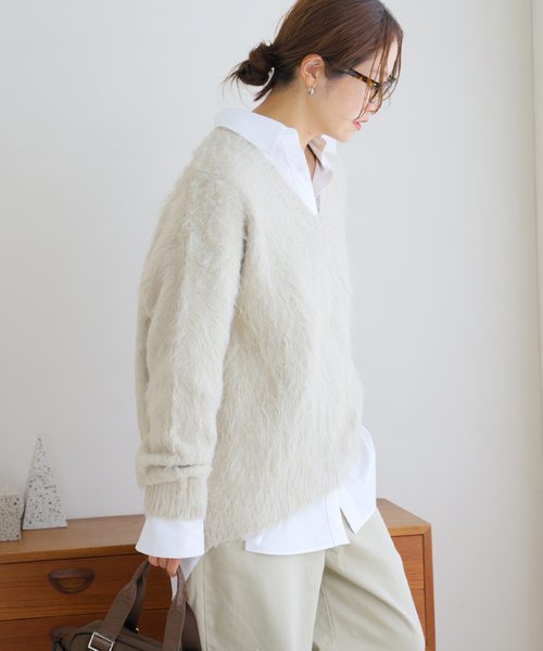 JOURNAL STANDARD(ジャーナルスタンダード)の「シャギーVネックプルオーバー(ニット/セーター・レディース・チャコールグレー/ピンク/アイボリー・FREE)」の18枚目の写真