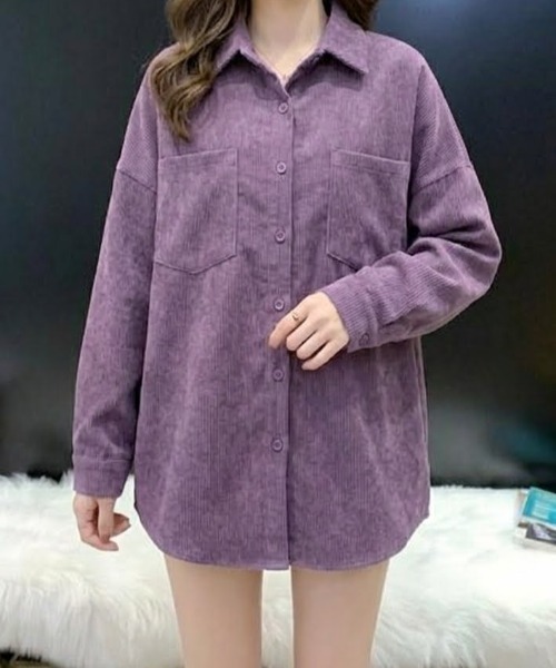 witch(ウイッチ)の「オーバーサイズのパープルコーデュロイシャツ(シャツ/ブラウス・レディース・ブラック/パープル/ベージュ・L/XL/M)」の5枚目の写真