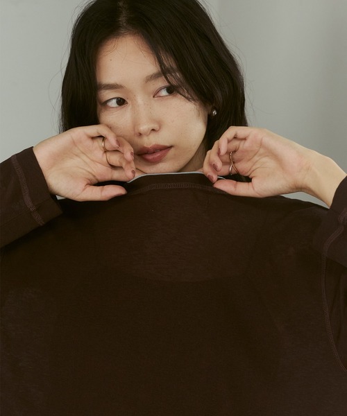 hunch(ハンチ)の「微配色ステッチ シアーワッフルトップス(Tシャツ/カットソー・レディース・ダークブラウン/レッド/ライトベージュ・FREE)」の9枚目の写真