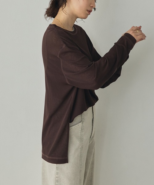 hunch(ハンチ)の「微配色ステッチ シアーワッフルトップス(Tシャツ/カットソー・レディース・ダークブラウン/レッド/ライトベージュ・FREE)」の11枚目の写真