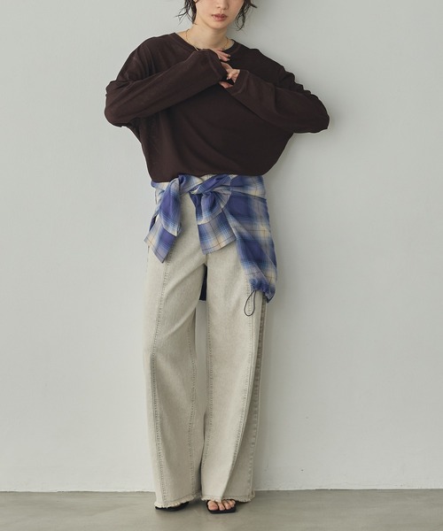 hunch(ハンチ)の「微配色ステッチ シアーワッフルトップス(Tシャツ/カットソー・レディース・ダークブラウン/レッド/ライトベージュ・FREE)」の19枚目の写真