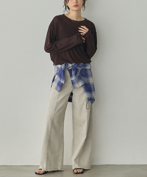hunch(ハンチ)の「微配色ステッチ シアーワッフルトップス(Tシャツ/カットソー・レディース・ダークブラウン/レッド/ライトベージュ・FREE)」の4枚目の写真