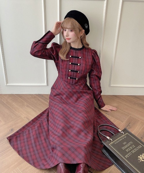 an another angelus（アンアナザーアンジェラス）の「ナポレオンチェックワンピース/fint フィント（ワンピース・レディース・グレー/レッド・FREE）」の2枚目の写真