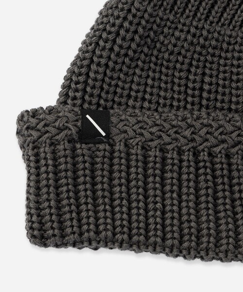 Saturdays NYC(サタデーズ ニューヨークシティ )の「Rib Beanie(ニットキャップ/ビーニー・メンズ・チャコールグレー/ブラック/ダークブラウン・FREE)」の15枚目の写真