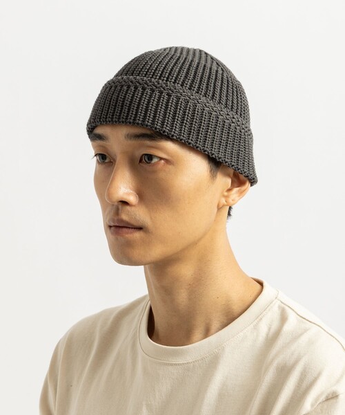 Saturdays NYC(サタデーズ ニューヨークシティ )の「Rib Beanie(ニットキャップ/ビーニー・メンズ・チャコールグレー/ブラック/ダークブラウン・FREE)」の2枚目の写真