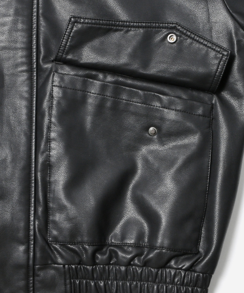 ADHOC(アドホック)の「メンズ フェイクレザー アウトポケット ジャンパー (BLACK) (HC9LE02)(ブルゾン・メンズ・その他・100/105/95)」の4枚目の写真