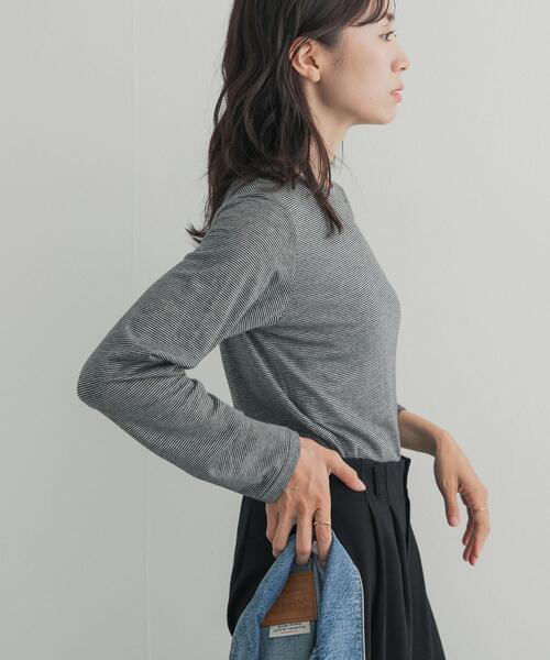 URBAN RESEARCH DOORS(アーバンリサーチドアーズ)の「カシミヤシルク混クルーネックカットソー(Tシャツ/カットソー・レディース・グレー系その他/オフホワイト/ブラック系その他・FREE)」の16枚目の写真