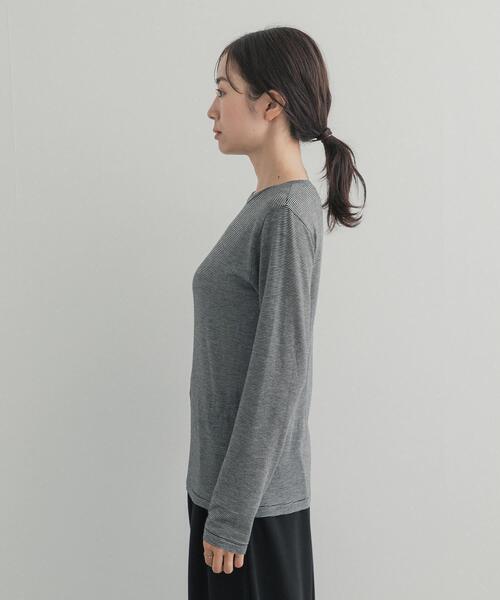 URBAN RESEARCH DOORS(アーバンリサーチドアーズ)の「カシミヤシルク混クルーネックカットソー(Tシャツ/カットソー・レディース・グレー系その他/オフホワイト/ブラック系その他・FREE)」の20枚目の写真