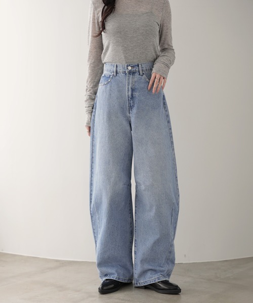 nouvellemoi(ヌーベルモイ)の「スタッズ付きカーブデニム(デニムパンツ・レディース・ブラック/インディゴブルー/ブルー・M)」の6枚目の写真
