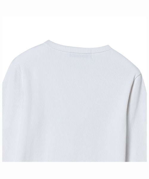 PRENDA(プレンダ)の「ウィンググラフィック ヘンリー長袖 ホワイト(Tシャツ/カットソー・レディース・その他・FREE)」の7枚目の写真