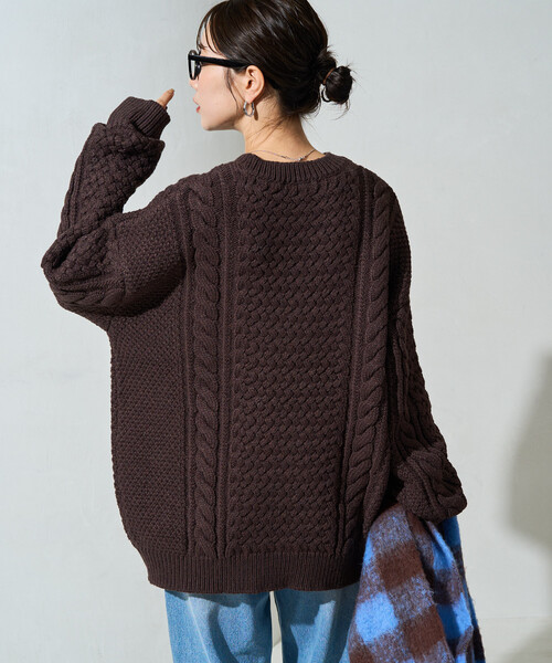 FREAK'S STORE(フリークスストア)の「限定展開 ビッグシルエット ケーブルニット プルオーバー(ニット/セーター・レディース・ブラウン/グレー/マスタード/ネイビー/ナチュラル・フリ-)」の9枚目の写真