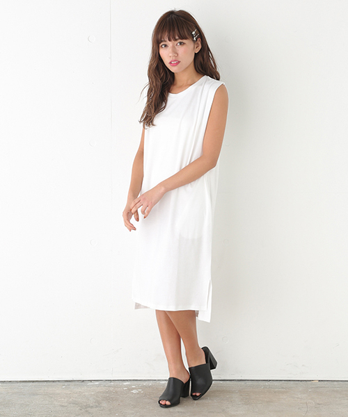 SLY（スライ）の「COTTON リヨセル MIDI OP-S（ワンピース・レディース・ホワイト/ライトブルー/ブラック/ライトベージュ/オレンジ・FREE）」の2枚目の写真