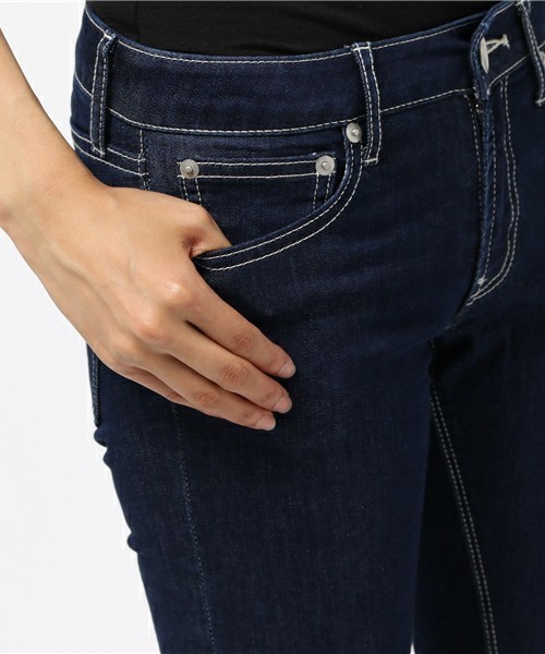 GYDA（ジェイダ）の「ワンウォッシュスキニ－デニムパンツ（デニムパンツ・レディース・ブラック/ライトブルー/インディゴブルー・X-SMALL/XX-SMALL/SMALL/MEDIUM）」の16枚目の写真