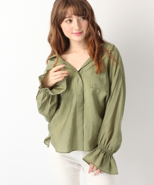 Heather(ヘザー)の「スキッパーフリルシャツ 747706(シャツ/ブラウス・レディース・ホワイト/ピンク系その他/カーキ/ライトピンク・FREE)」の2枚目の写真