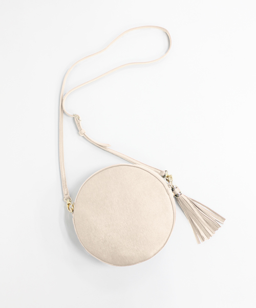 MONICA（モニカ）の「まんまるポシェット 2（ショルダーバッグ・レディース・ブラック/アイボリー/ピンク/レッド/シルバー/グレー/ゴールド/グリーン/イエロー/ゴールド系その他・FREE）」の2枚目の写真