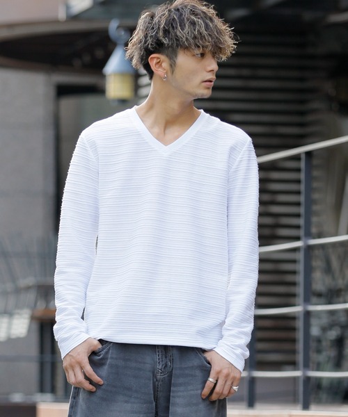 ADMIX/ATELIER SAB MEN（アドミックスアトリエサブメン）の「ピンタック ジャガード ボーダー ／ Vネック ロングTee（Tシャツ/カットソー・メンズ・ブラック/ネイビー/グレー/オフホワイト/ブルー・48/50/52）」の2枚目の写真