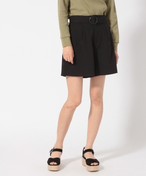 LOWRYS FARM(ローリーズファーム)の「ベルトツキハイウエストタックショートパンツ 786362 (その他パンツ・レディース・チェック/ネイビー/ベージュ/ブラック・MEDIUM/LARGE)」の2枚目の写真