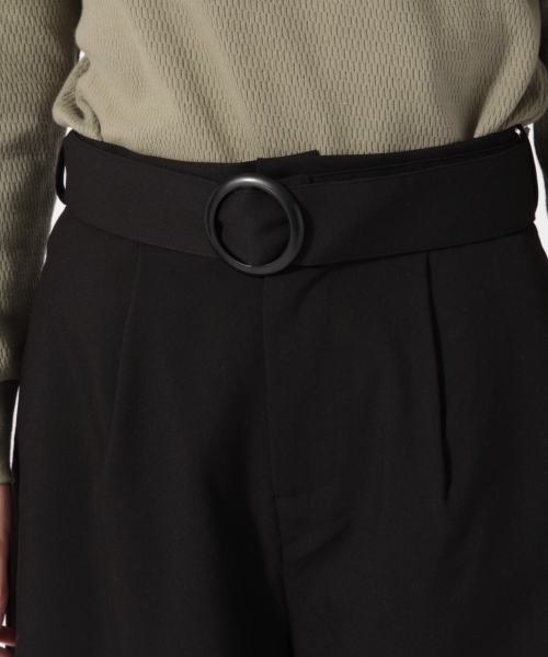 LOWRYS FARM(ローリーズファーム)の「ベルトツキハイウエストタックショートパンツ 786362 (その他パンツ・レディース・チェック/ネイビー/ベージュ/ブラック・MEDIUM/LARGE)」の12枚目の写真