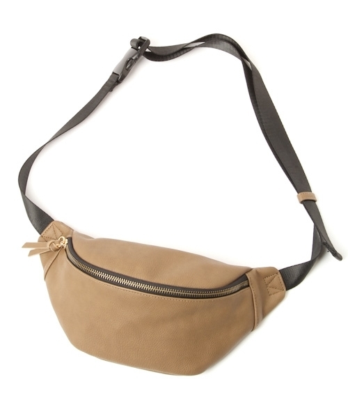 niko and...（ニコアンド）の「フェイクレザーウエストバッグ（ボディバッグ/ウエストポーチ・メンズ・ブラック/チャコールグレー/ベージュ/マスタード・FREE）」の9枚目の写真