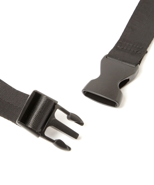 niko and...（ニコアンド）の「フェイクレザーウエストバッグ（ボディバッグ/ウエストポーチ・メンズ・ブラック/チャコールグレー/ベージュ/マスタード・FREE）」の15枚目の写真