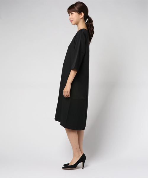 KOBE LETTUCE（コウベレタス）の「タックデザインVネックフレアワンピース＊レディース/チュニック[E1908]神戸レタス（ワンピース・レディース・ブラック/ベージュ/オフホワイト・FREE）」の4枚目の写真