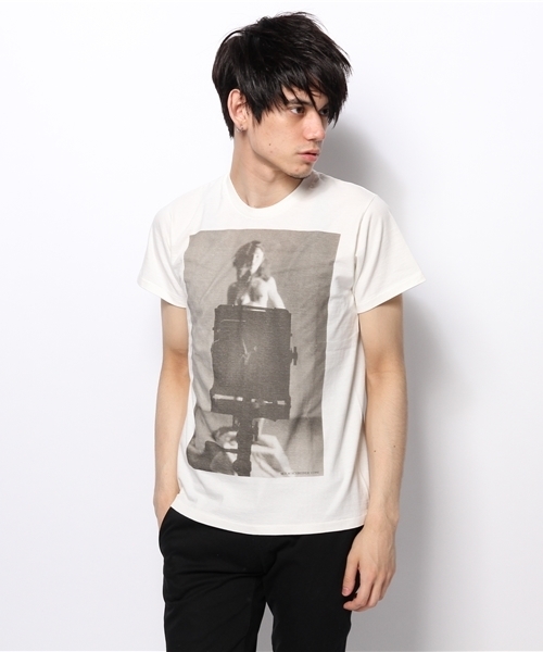And A(アンドエー)の「MADONNA NUDES1979 Photo Tee vol.3 (JACKSON MATISSE)(Tシャツ/カットソー・メンズ・ホワイト・MEDIUM/SMALL)」の1枚目の写真