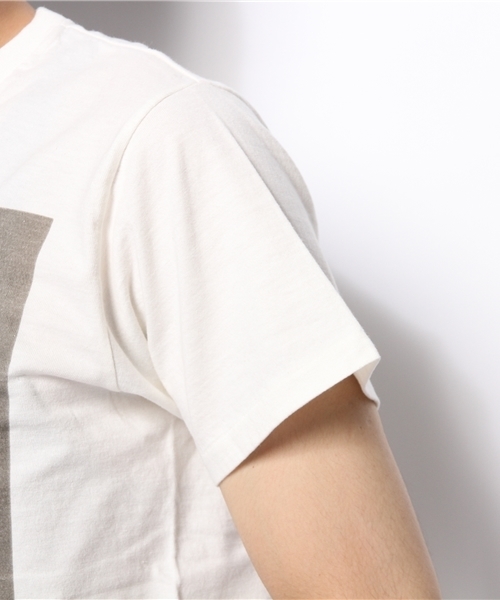 And A(アンドエー)の「MADONNA NUDES1979 Photo Tee vol.3 (JACKSON MATISSE)(Tシャツ/カットソー・メンズ・ホワイト・MEDIUM/SMALL)」の6枚目の写真