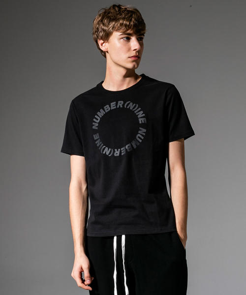 NUMBER (N)INE DENIM(ナンバーナインデニム)の「NUMBER (N)INE DENIM(ナンバーナインデニム)サークルロゴ半袖Tシャツ(Tシャツ/カットソー・メンズ・ホワイト/ブラック/ベージュ・SMALL/MEDIUM/LARGE/X-LARGE)」の2枚目の写真