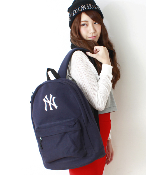 WEGO(ウィゴー)の「WEGO/NYスウェットリュック(バックパック/リュック・メンズ・ブラック/グレー/ネイビー/その他1/イエロー/ピンク/サックスブルー/パープル/その他2/ホワイト/レッド・FREE)」の4枚目の写真