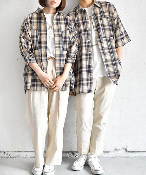 PairPair（ペアペア）の「袖ボリュームチェック柄シャツ（シャツ/ブラウス・レディース・ネイビー/アイボリー・FREE）」の3枚目の写真