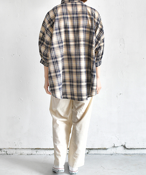 PairPair（ペアペア）の「袖ボリュームチェック柄シャツ（シャツ/ブラウス・レディース・ネイビー/アイボリー・FREE）」の18枚目の写真