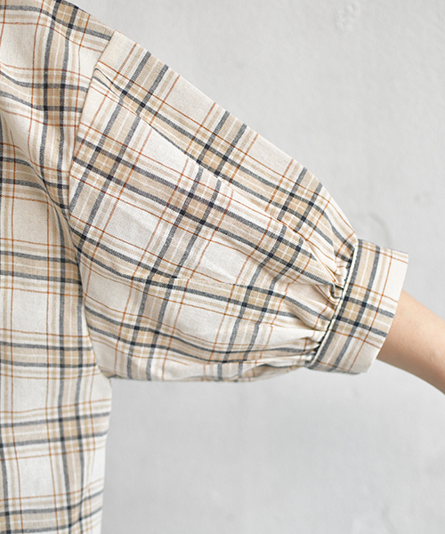 PairPair（ペアペア）の「袖ボリュームチェック柄シャツ（シャツ/ブラウス・レディース・ネイビー/アイボリー・FREE）」の13枚目の写真