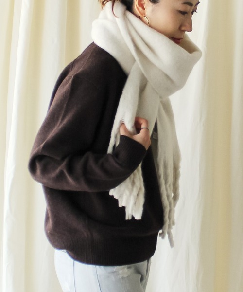 VitaFelice（ヴィータフェリーチェ）の「モヘアタッチマフラー ボリュームストール（ストール/ショール・レディース・キャメル/マスタード/サックスブルー/ブラック/ベージュ系その他/クリーム/ピンク/グレー/グリーン系その他/ブルー系その他/レッド系その他/パープル系その他/モカ/オレンジ/ピンク系その他/ピンク系その他2・FREE）」の5枚目の写真