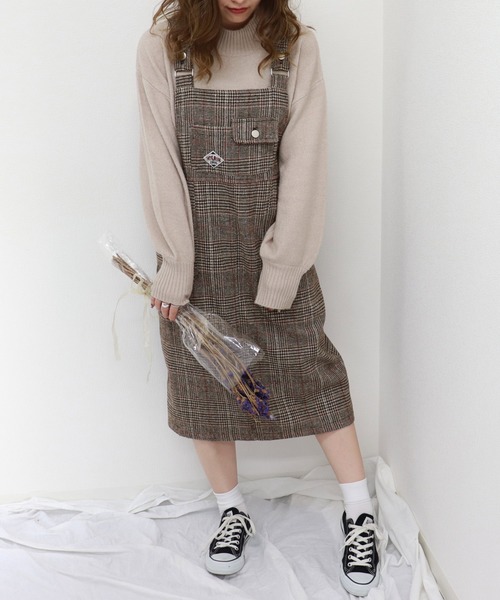 PairPair（ペアペア）の「ワッペン付きチェックジャンスカ（ジャンパースカート・レディース・アイボリー/ブラウン系その他・FREE）」の5枚目の写真