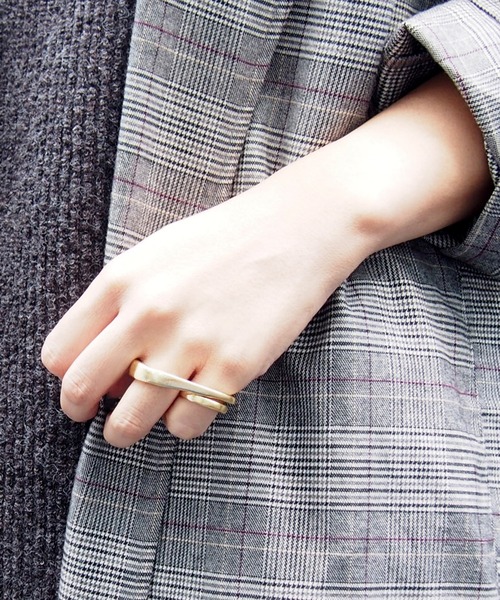 SALON（サロン）の「ダブルリング（リング・レディース・シルバー/ゴールド・FREE）」の2枚目の写真