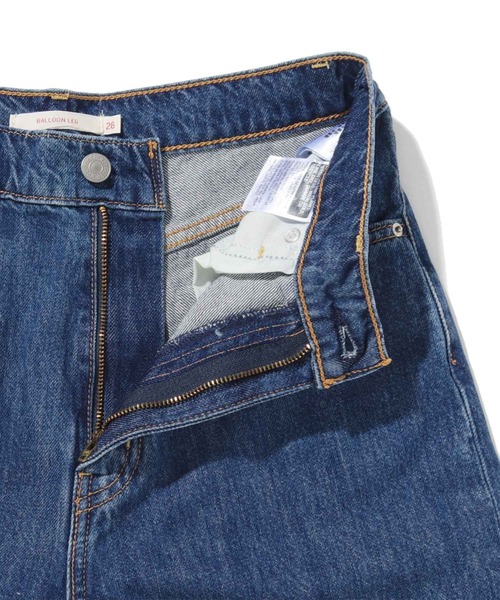 Levi's（リーバイス）の「BALLOON LEG AIR HEAD（デニムパンツ・レディース・インディゴブルー・27inch/23inch/24inch/25inch/26inch/28inch）」の7枚目の写真