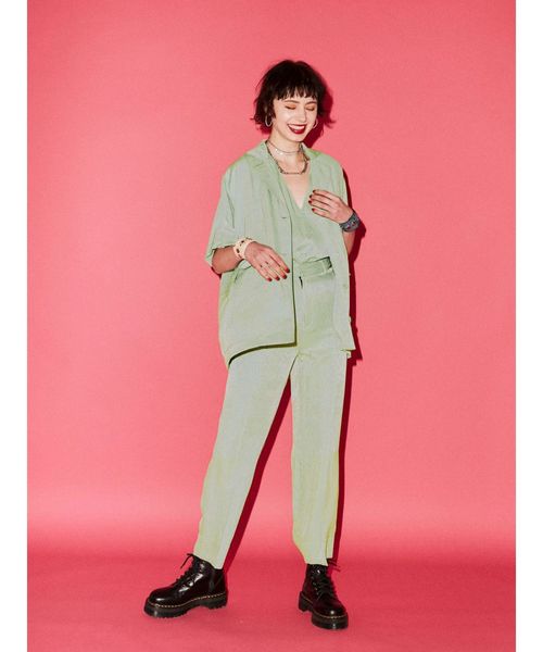 jouetie（ジュエティ）の「ハーフスリーブジャケットシャツ*センタータックストレートパンツ（テーラードジャケット・レディース・ブラック/ブルー/グリーン/アイボリー/その他1・MEDIUM/LARGE）」の3枚目の写真