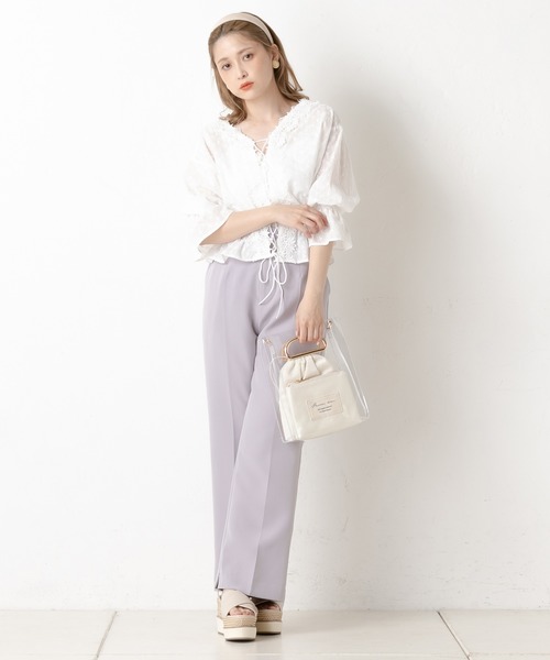 one after another NICE CLAUP（ワンアフターアナザーナイスクラップ）の「インナーセットからみレースブラウス（シャツ/ブラウス・レディース・ベージュ/オフホワイト/ブルーグレー・FREE）」の4枚目の写真