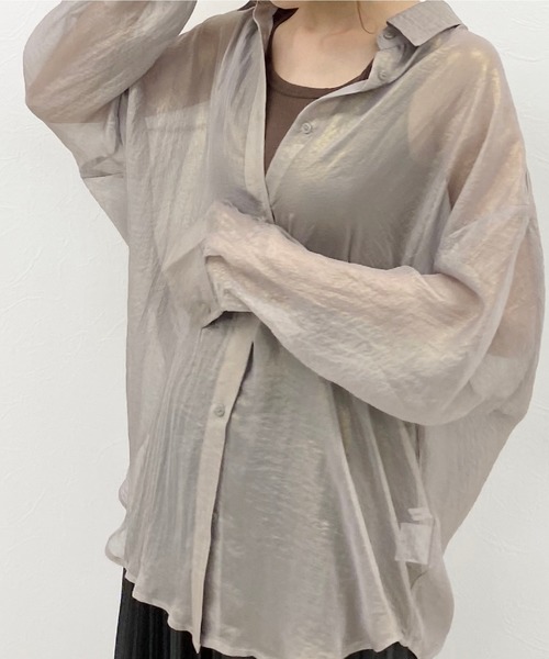 archives(アルシーヴ)の「シャイニーシフォンシャツ(シャツ/ブラウス・レディース・ブラック/カーキ/アイボリー/モカ/シルバーグレー・MEDIUM)」の4枚目の写真