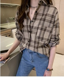 チェックシャツ