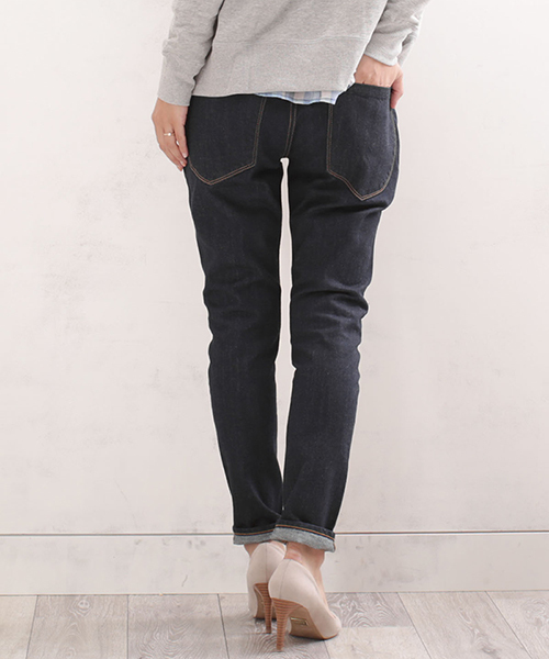 NANO universe（ナノユニバース）の「テーパードデニムパンツ（デニムパンツ・レディース・ネイビー/ブルー/インディゴブルー・36/34/38）」の14枚目の写真